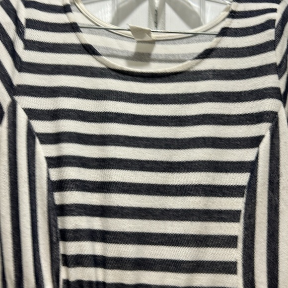 Gray and white striped dress - Picture 2 of 5